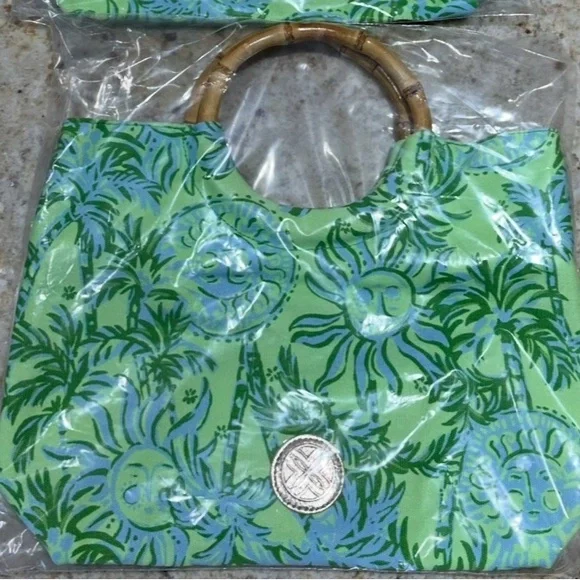 NIP Lilly Pulitzer Cool Mint Catchin Rays bamboo handle purse - Picture 2 of 2